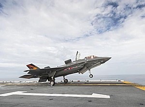 F-35b take off